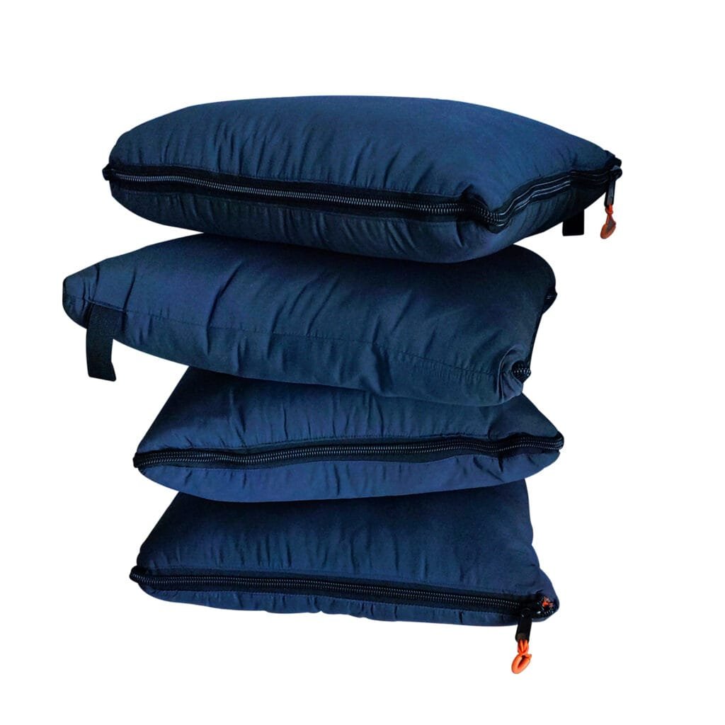 MICROFIBER Pillow-Blanket 4